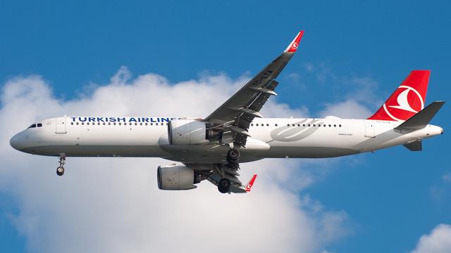 TC-LTA:Airbus A321:Turkish Airlines